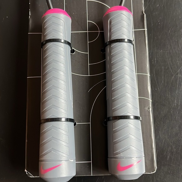 Nike Fitness Fundamental Weighted Jump Rop - Picture 4 of 6